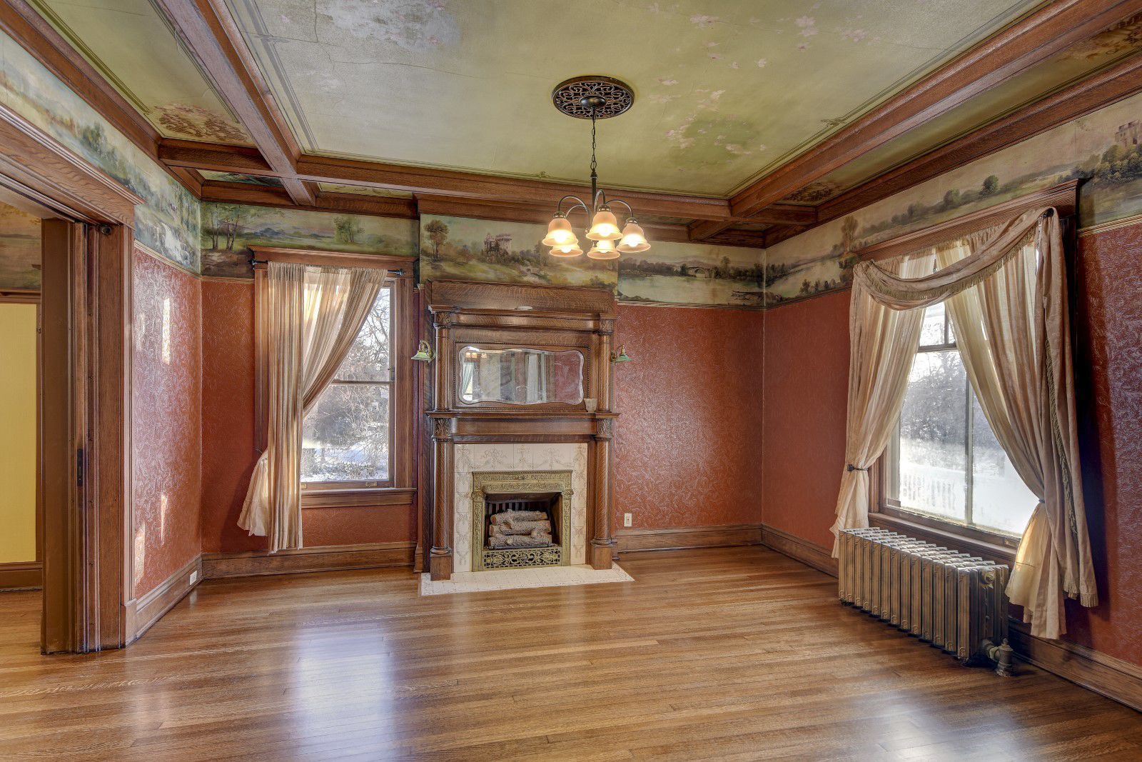 Porter-Thomsen front room